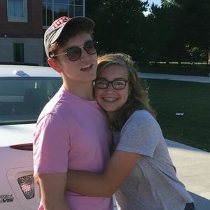 Meet your Posher, Elise